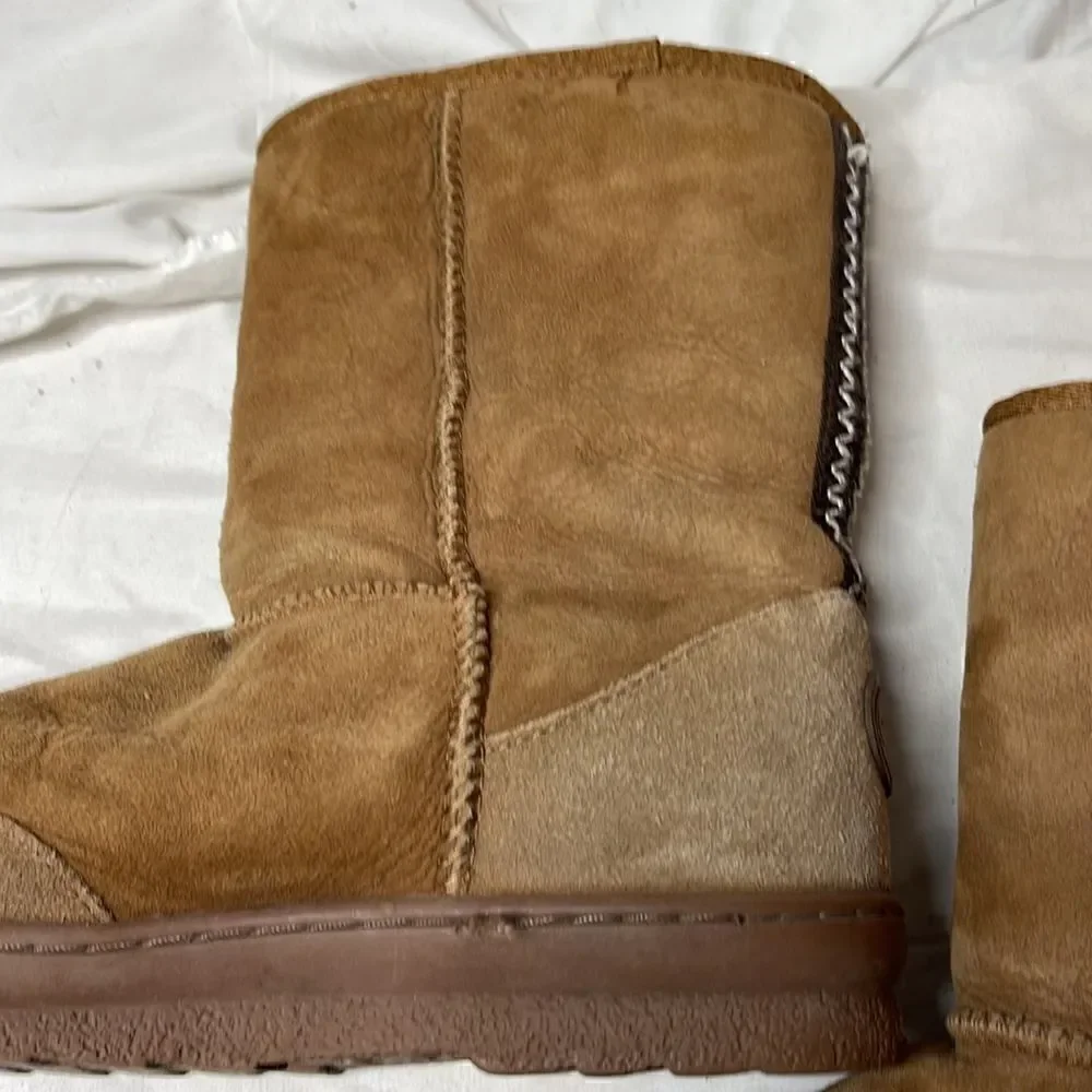 Emu Braided Tan Short Boots. Size Women 8/Men 7.